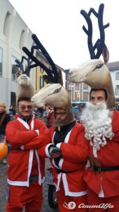 Foto evento solidale "Il giorno di Babbo Natale" a Treviglio - 11 dicembre 2016 cinemalfa associazione cinema italia alfa romeo alfisti